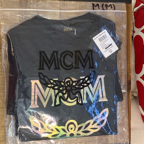 MCM Other - Men's Black Hologram Print Logo T-Shirt